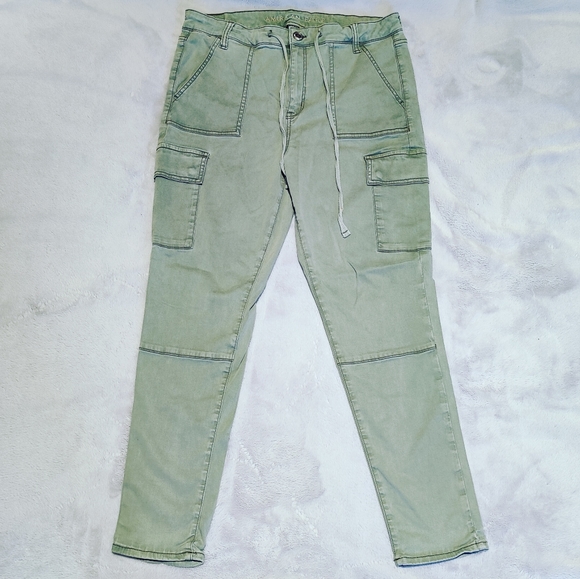American eagle khaki skinny jeans